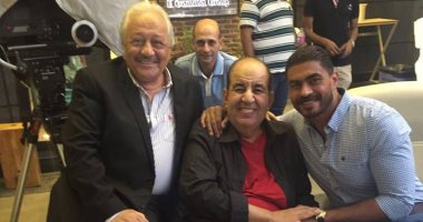 محمد التاجى فلاح يتاجر بتزويج بناته فى "ولاد تسعة"